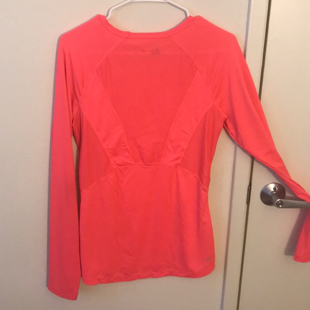 Athletic top - Picture 2 of 2